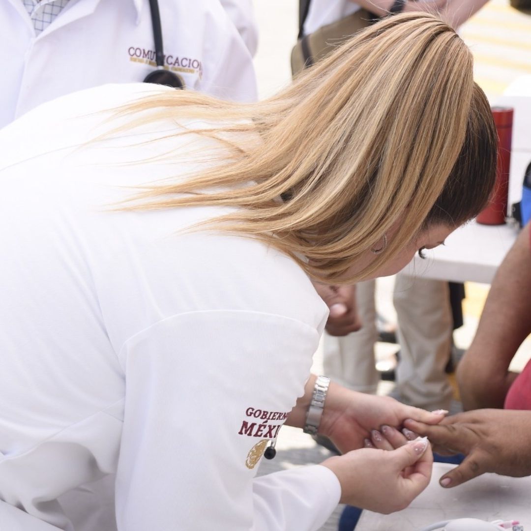 Exámenes médicos a choferes de autobuses durante Semana Santa