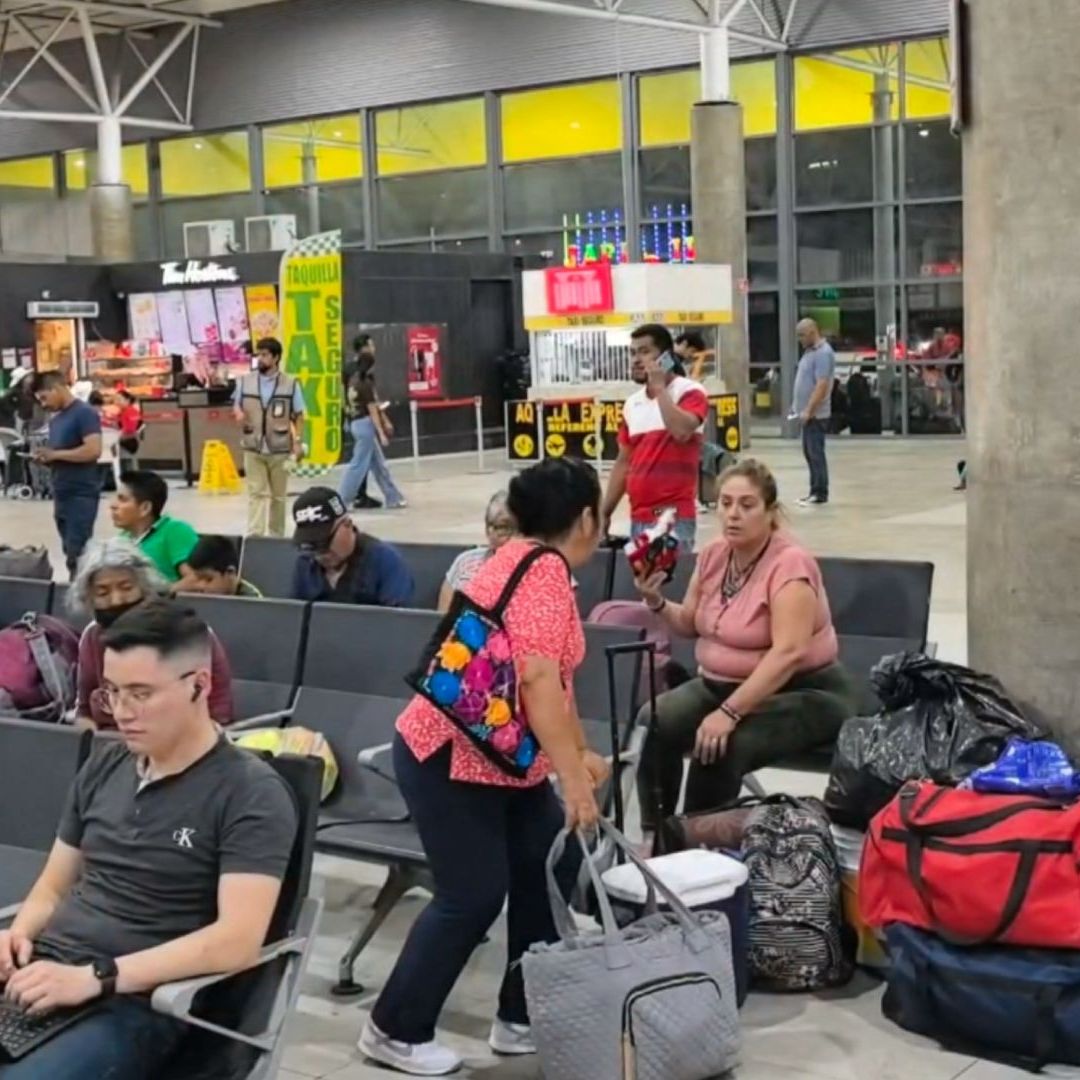 La temperatura dentro de la central de autobuses alcanza hasta los 38 Grados