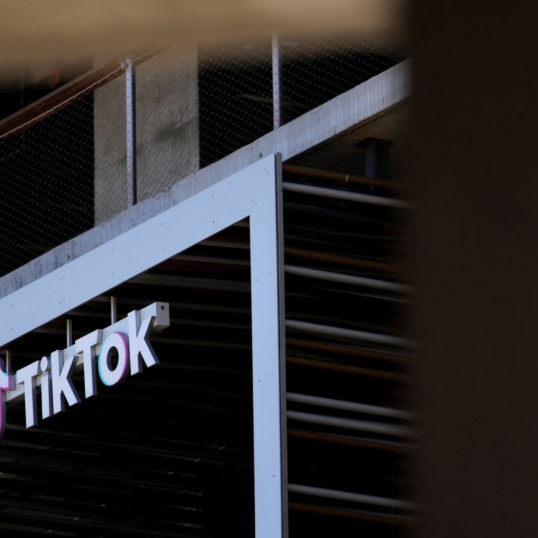 TikTok busca nuevo comprador en EUA antes de que la app deje de funcionar en el país.