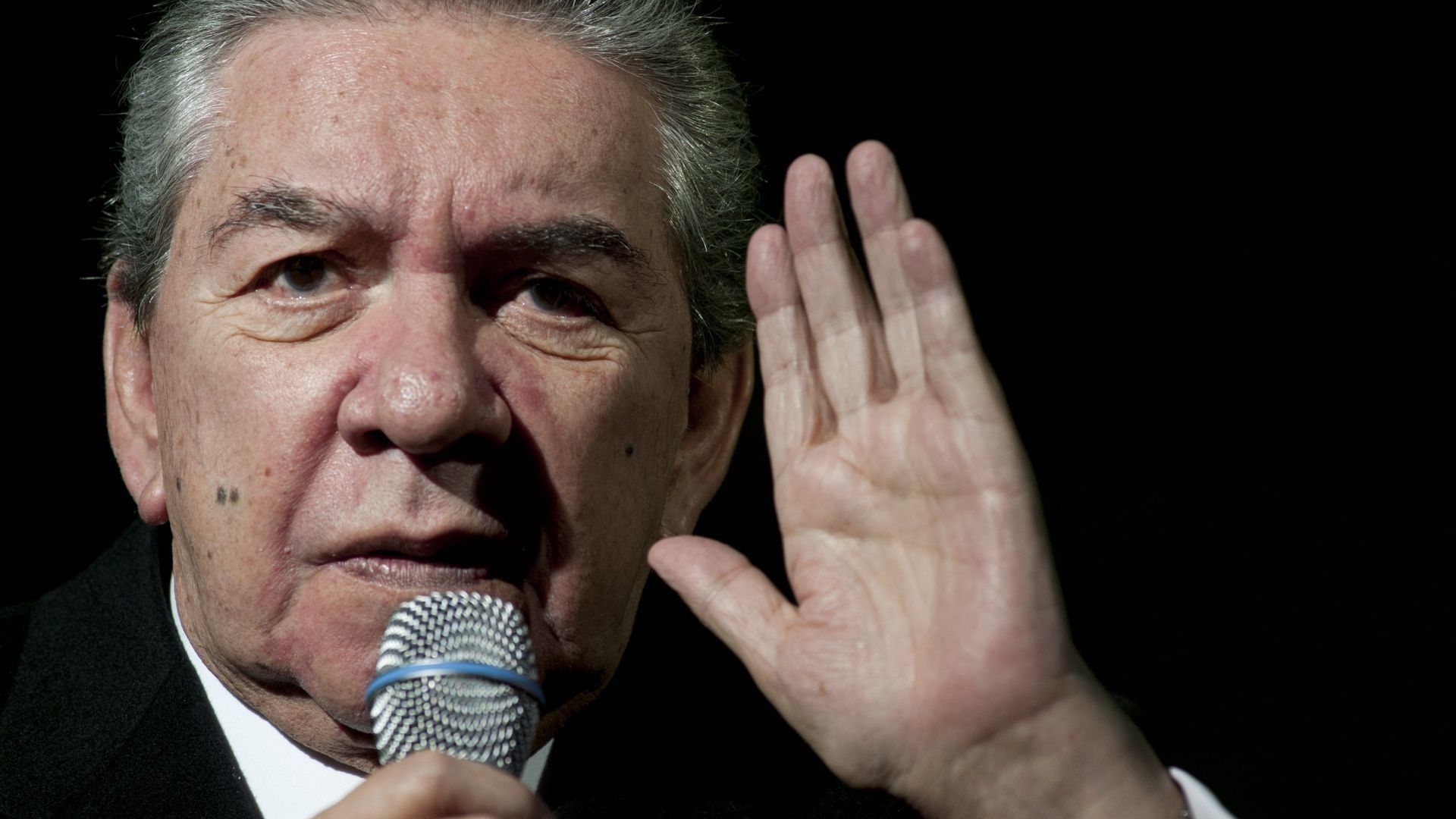 Marco Antonio Muñiz, 'El Lujo de México' Recibirá Gran Homenaje el 4 de Junio
