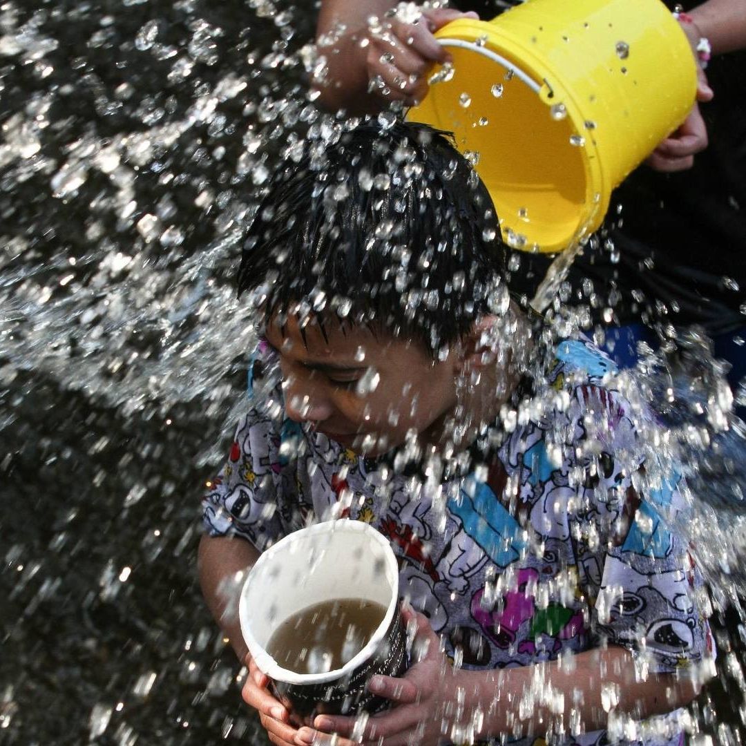 Sábado de Gloria 2024: ¿Cuáles Son Multas por Tirar Agua en CDMX y Estado de México?