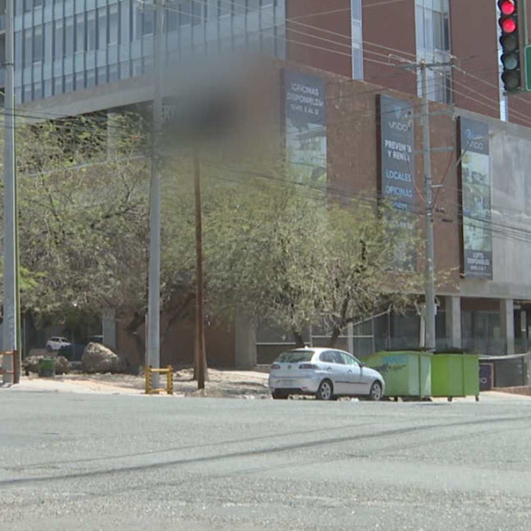 Hombre Presuntamente Intentó Huir de Bar Sin Pagar la Cuenta y Cae de Tercer Piso en Hermosillo