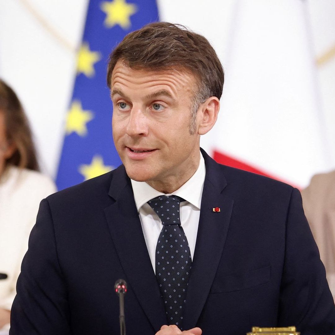 Emmanuel Macron durante reunión con representantes de los sectores afectados por los aranceles de EUA