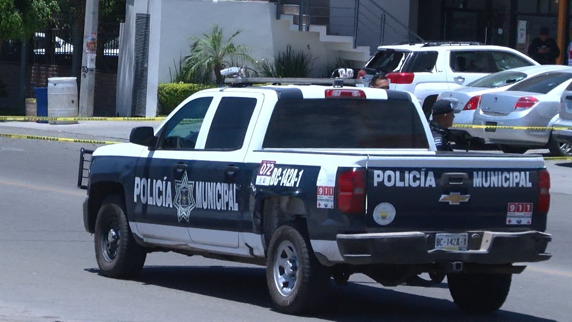 Buscan mejoras laborales para policías en BC