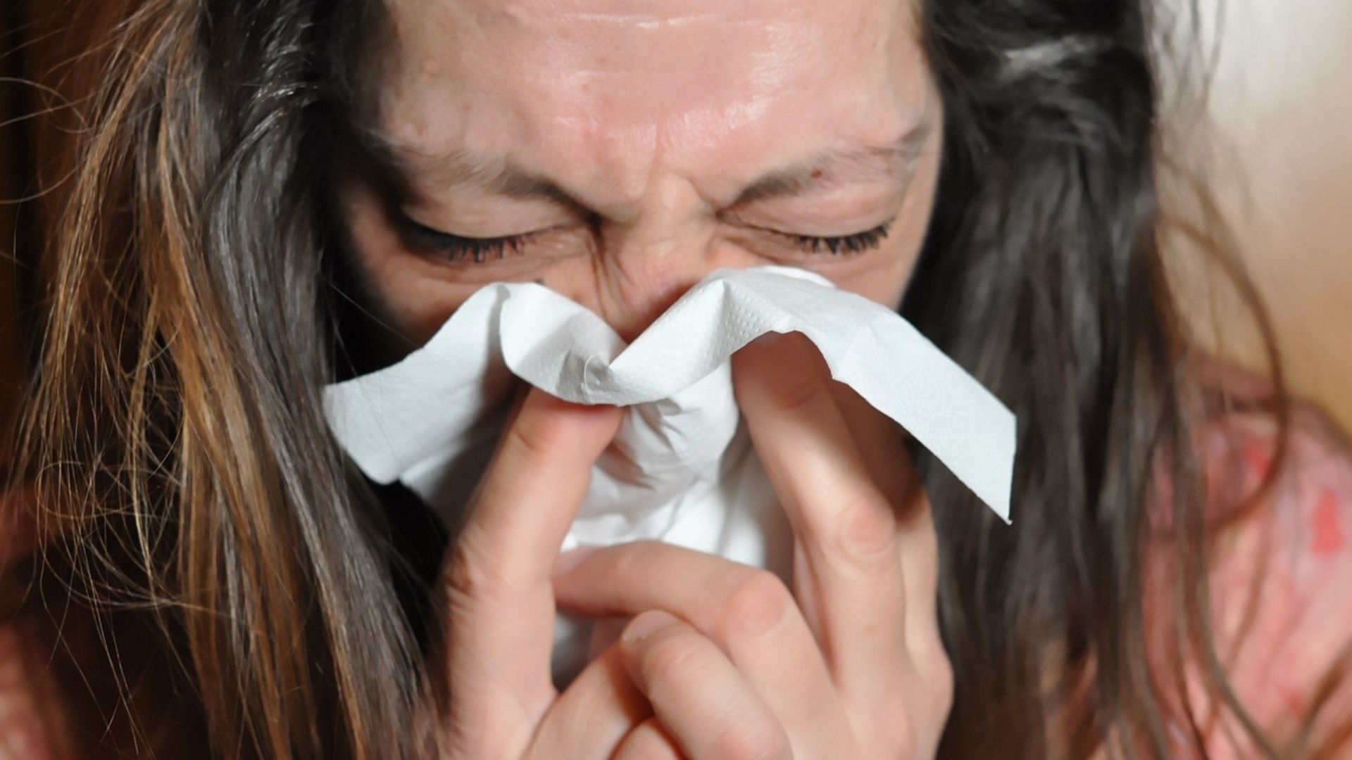 Conoce los síntomas de la Influenza Aviar A(H5N1)