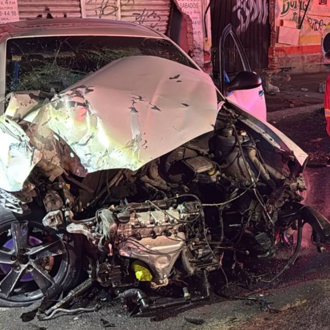 Mujer Muerta en Accidente de Automóvil Pointer en la Colonia Clavijero de Puebla