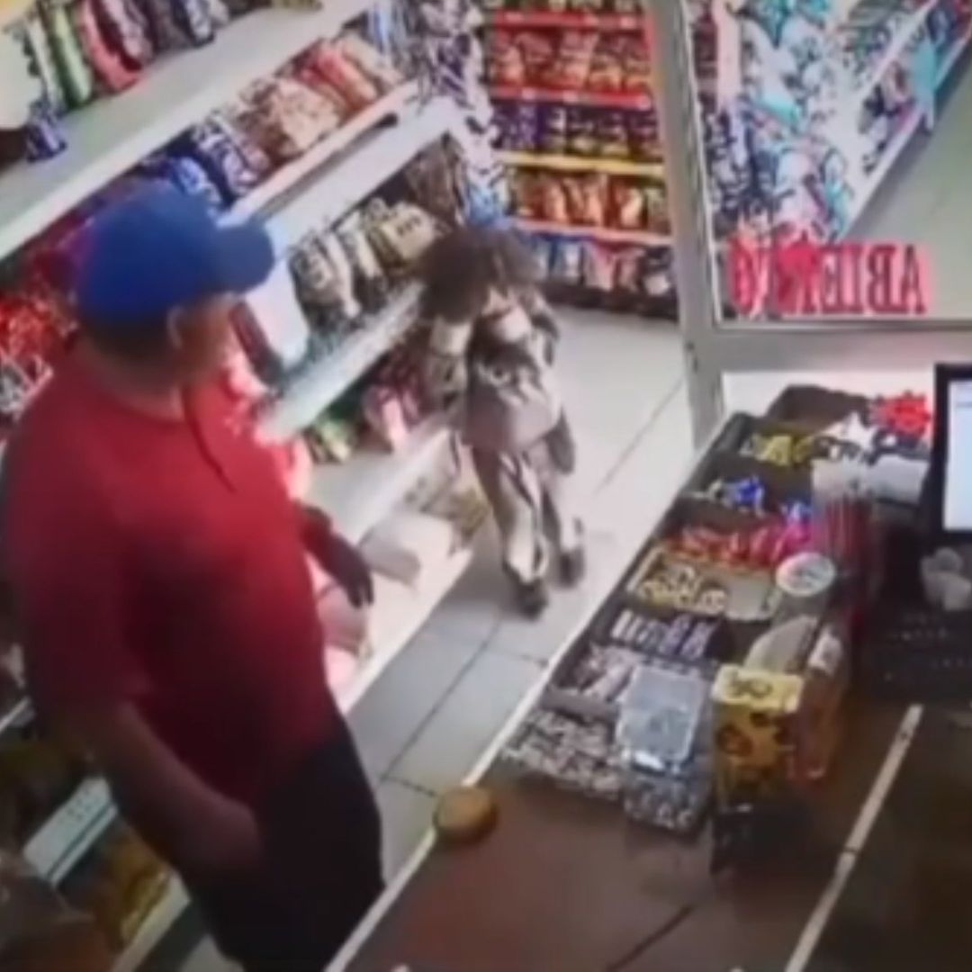 Video: Hombre Da Golpiza a Niño Porque le Pidió un Dulce