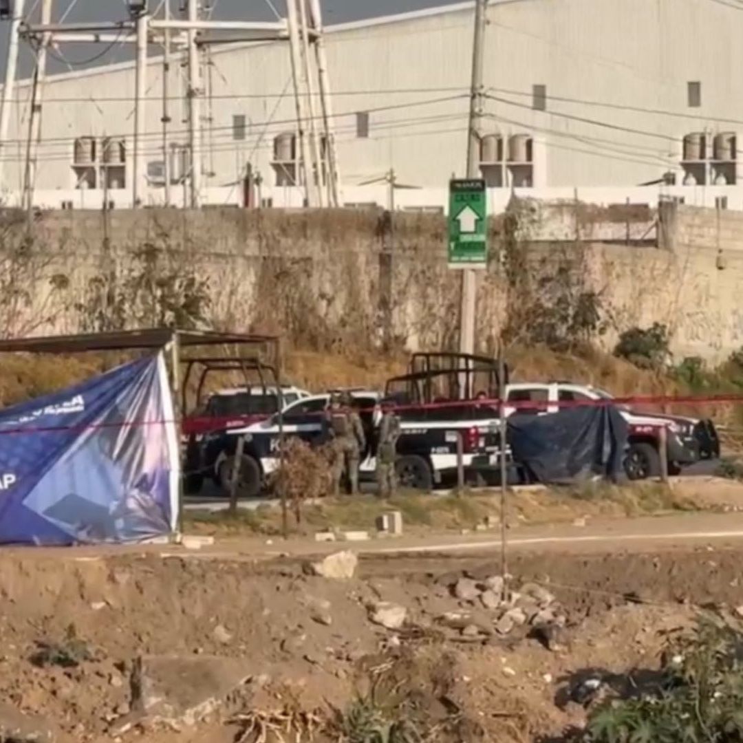Hallan a un Hombre Muerto Emplayado en Sanctorum en el Municipio de Cuautlancingo, Puebla