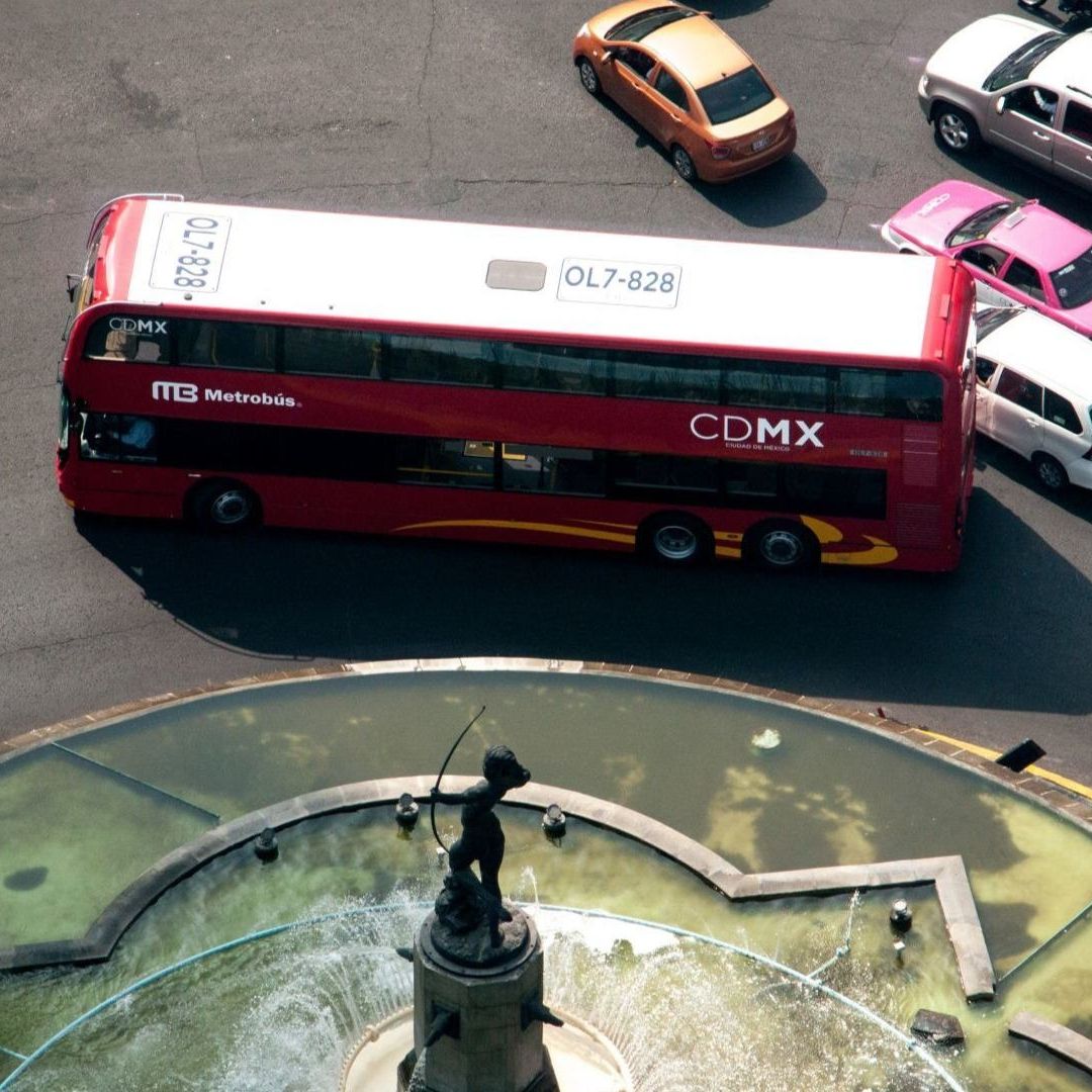 Carros que sí pueden circular mañana martes 8 de abril 2025.
