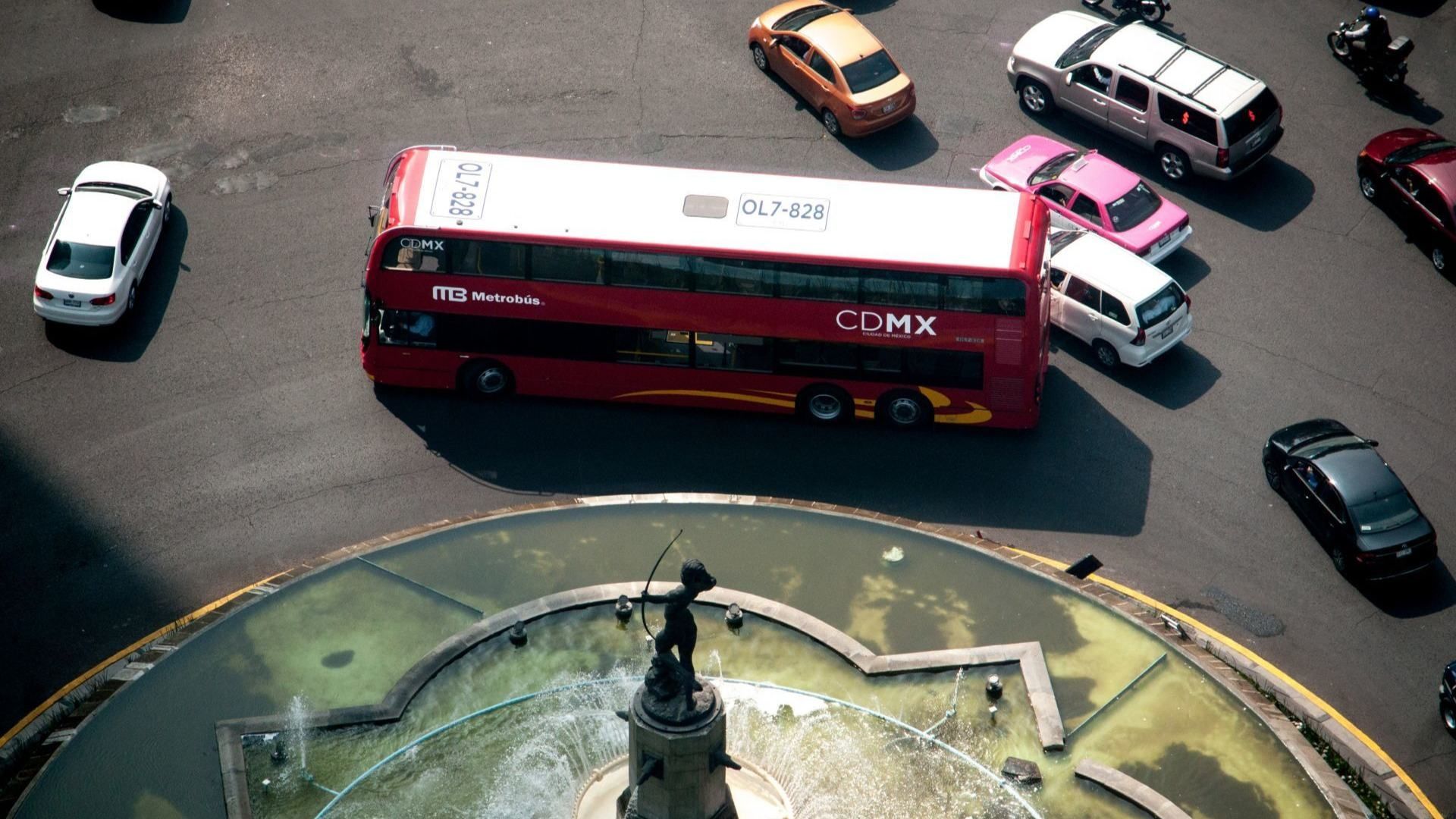 Carros que sí pueden circular mañana martes 8 de abril 2025.