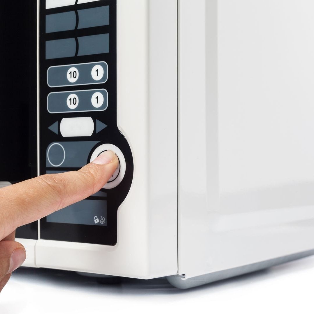 Hombre Muere Electrocutado Con Horno de Microondas en Juárez