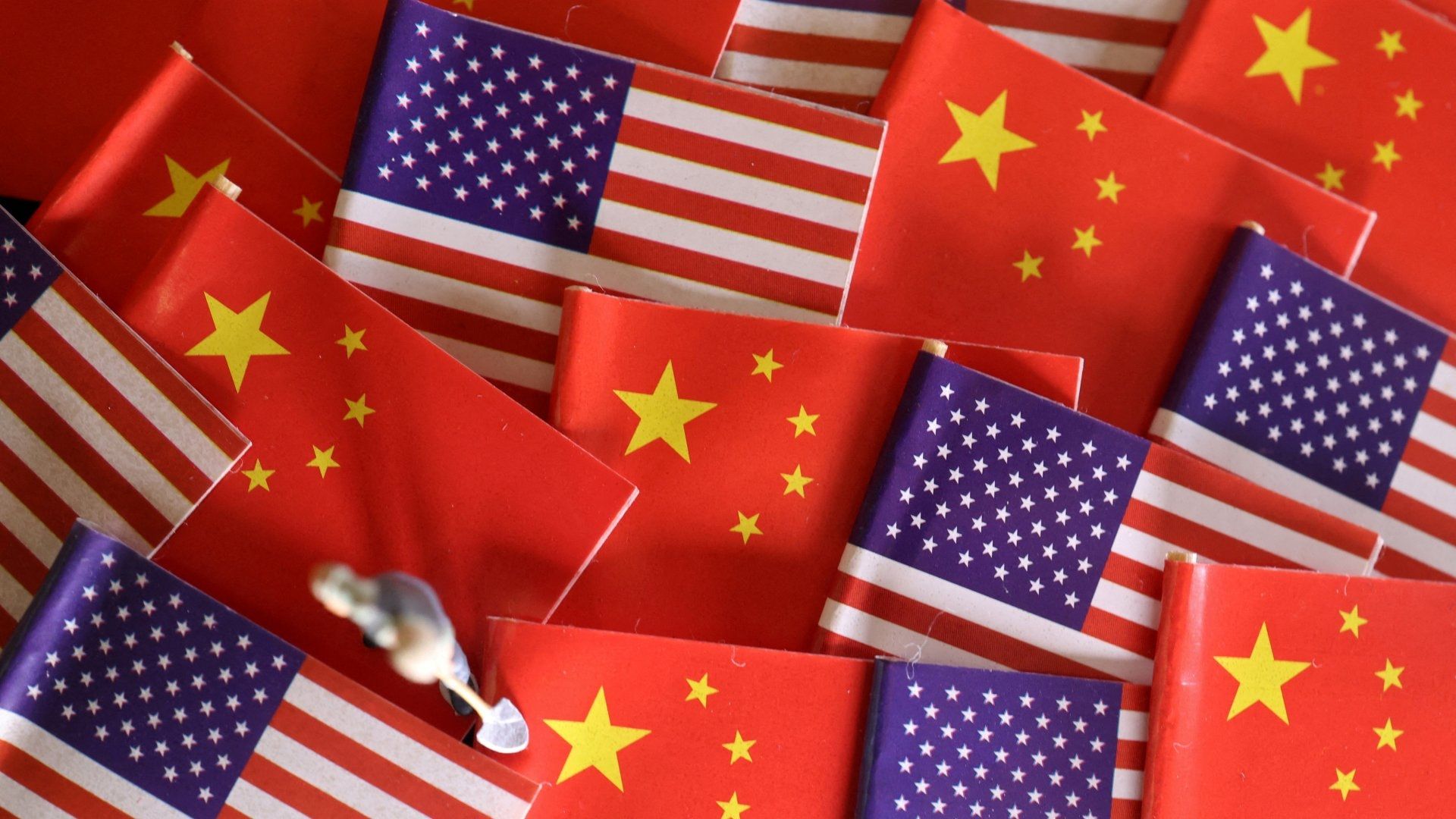 Trump amenaza a China si no retira los aranceles que impuso a Estados Unidos