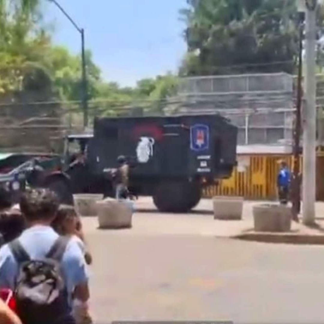 Autoridades desalojan Prepa 5 de la UNAM