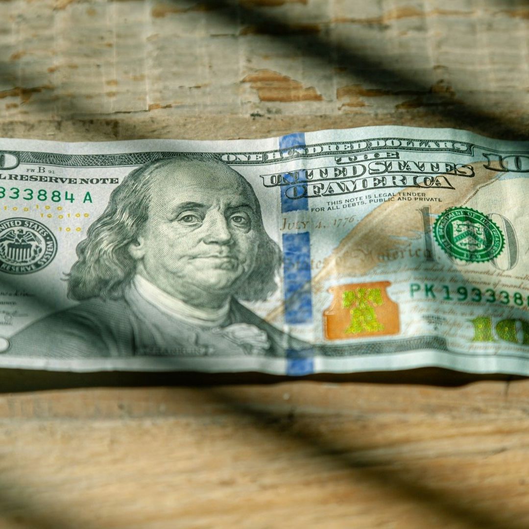 Precio del Dólar Hoy MARTES 8 de Abril de 2025: ¿Cómo Está el Tipo de Cambio con el Peso?