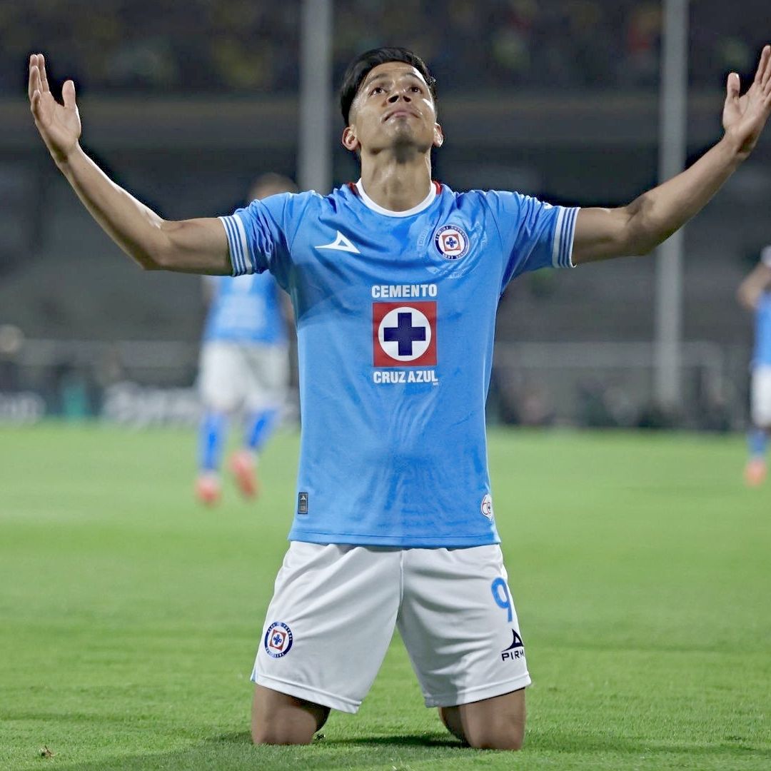 Cruz Azul Vence al América y Avanza a Semifinales en Concachampions 2025