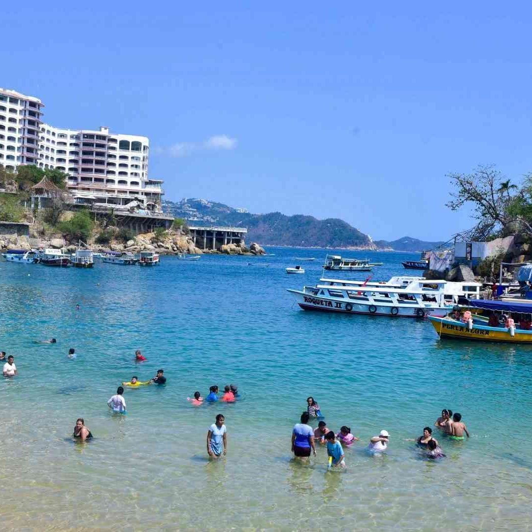 playas de Caleta y Caletilla, en la Zona Tradicional de Acapulco