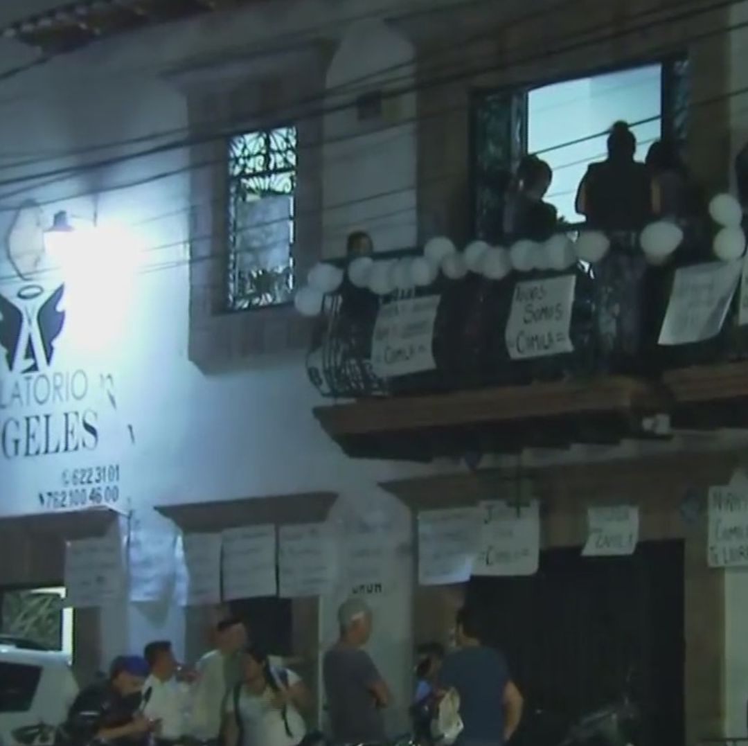 Familiares y Amigos Velan a Camila en Medio de Exigencias de Justicia