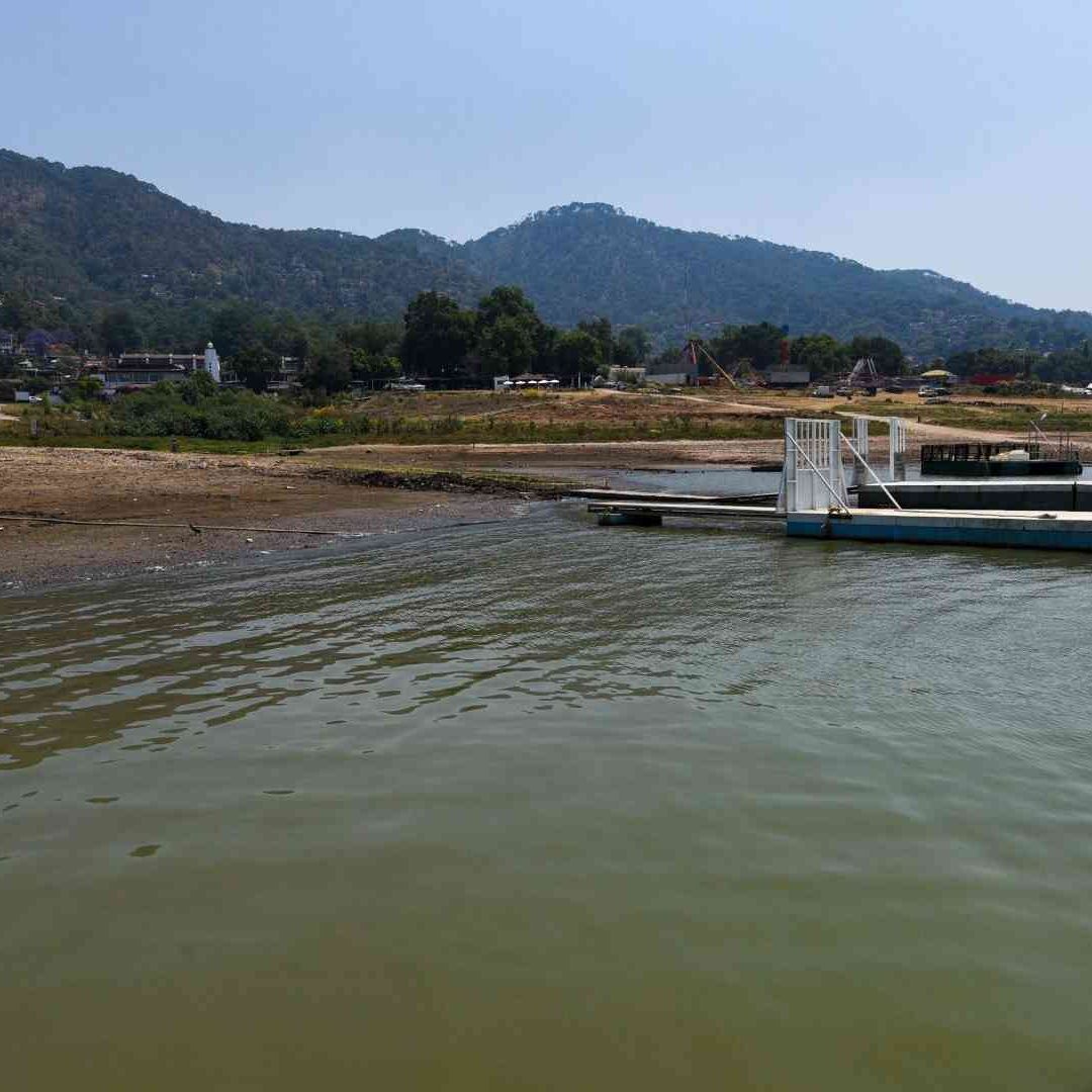 Presa “Miguel Alemán” en Valle de Bravo