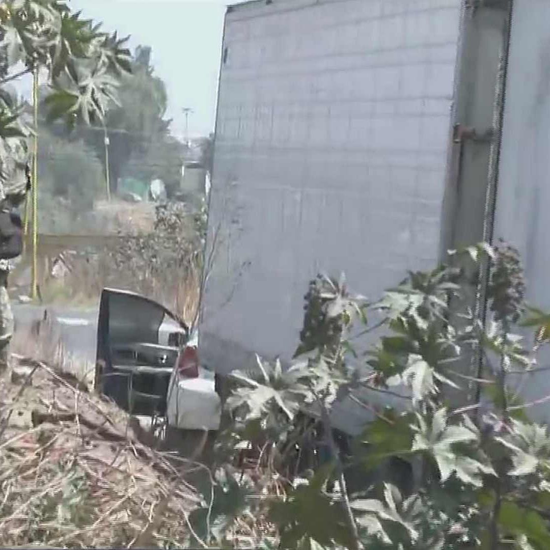 Taxi abandonado en Cuautitlán Izcalli, Estado de México