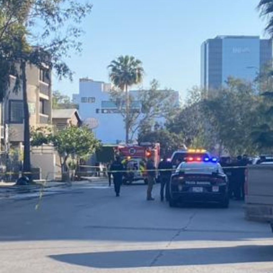Tres Vehículos se Incendian en Estacionamiento de Despacho Jurídico en Tijuana; Esto Pasó