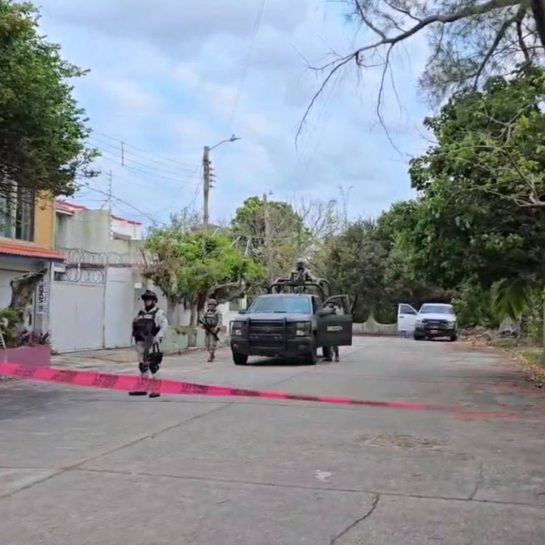 Se reportó la localización de una cabeza humana abandonada al interior de una hielera en la colonia Iquisa.