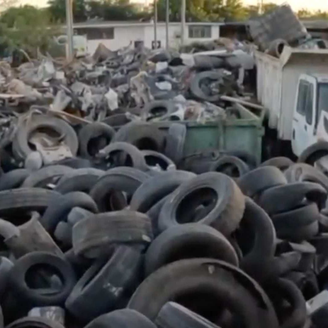 El terreno es un taller y bodega para la dependencia