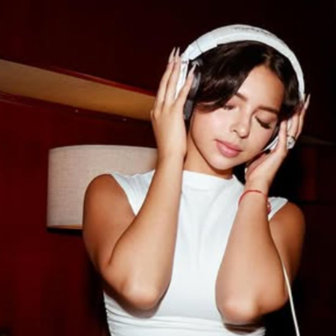 Ángela Aguilar Denuncia Canciones Creadas con IA: "Respeto Mi Arte"