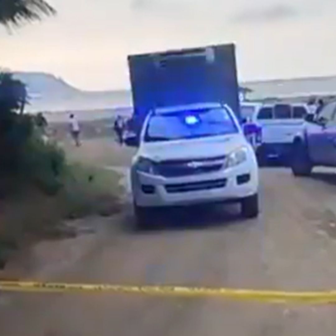 Migrantes chinos hallados en playa de Oaxaca