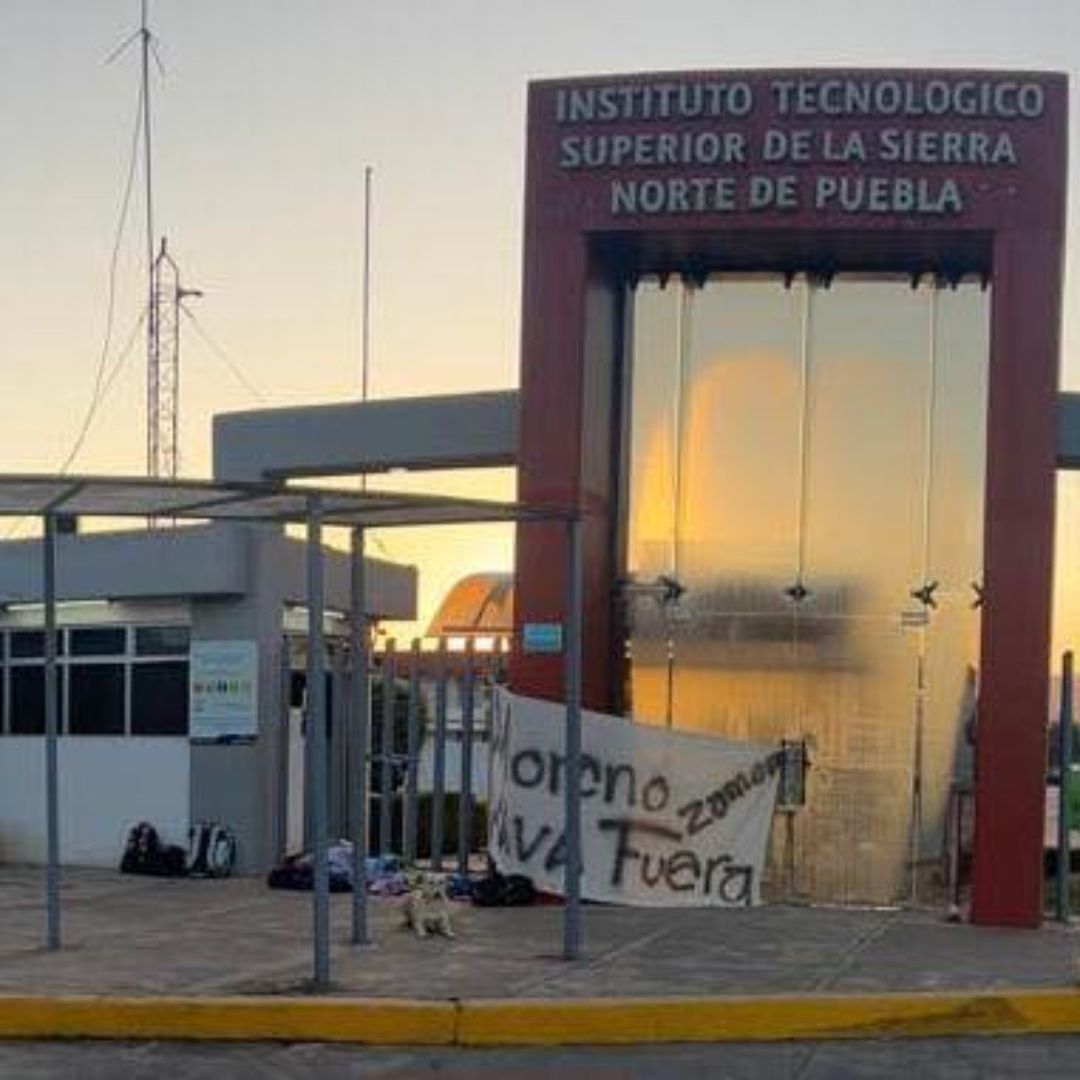 Manifestación de Estudiantes del Instituto Tecnológico Superior de la Sierra Norte en Zacatlán Puebla