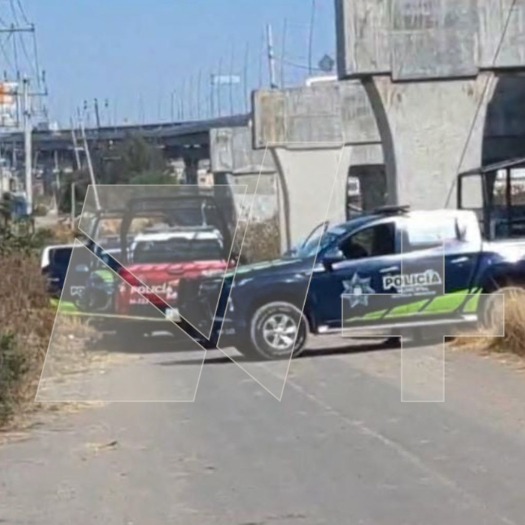 Un hombre murió en una alcantarilla a un costado de la autopista México-Puebla.