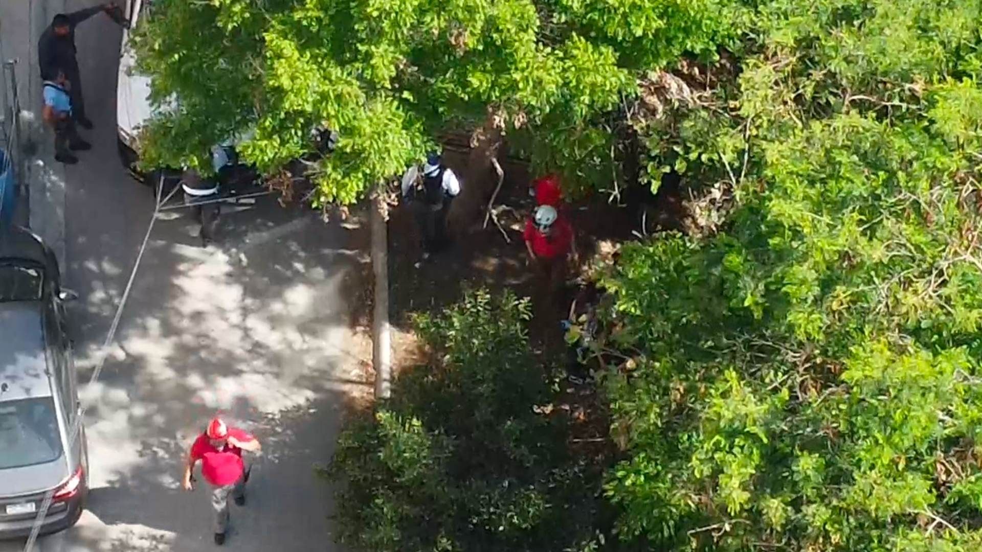 Autoridades acuden a calles de la colonia Ladrillera a investigar los hechos