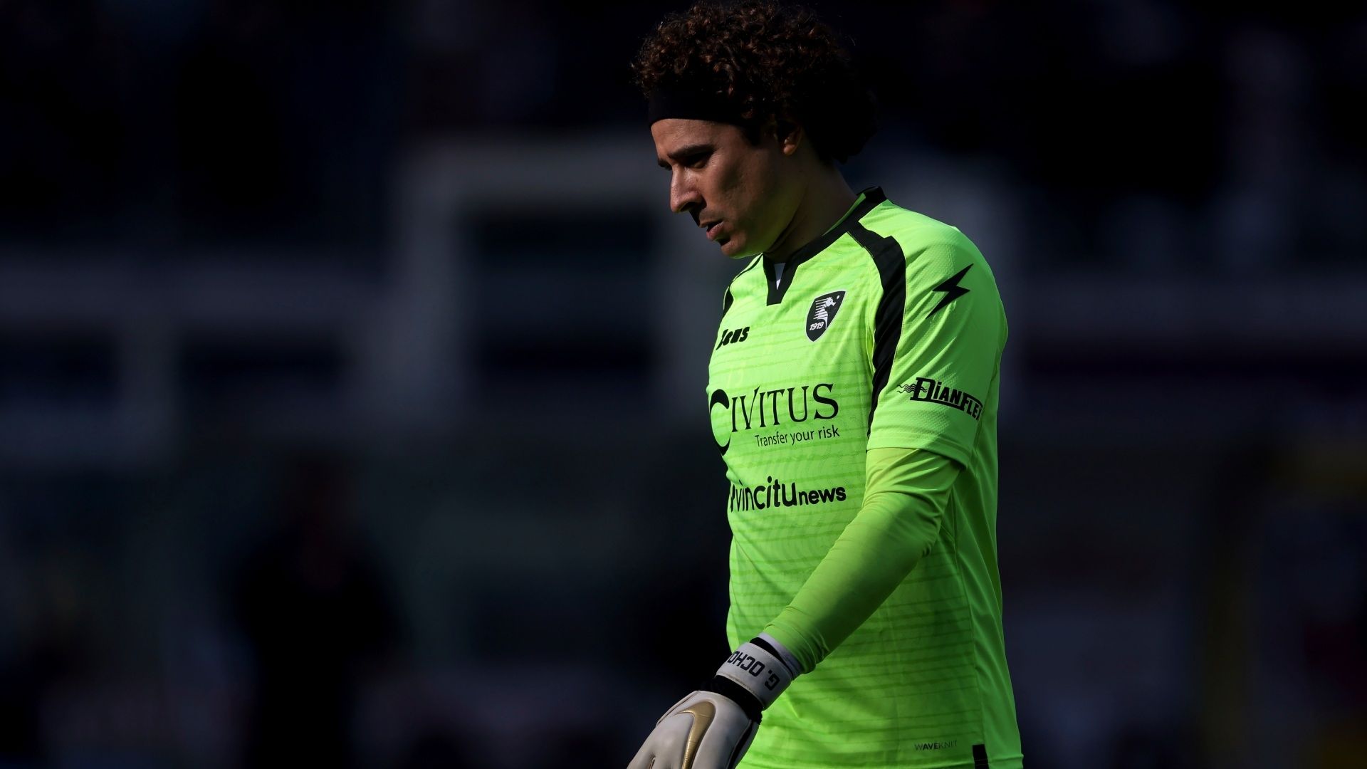 Memo Ochoa está a punto de vivir un nuevo descenso. Foto: AP