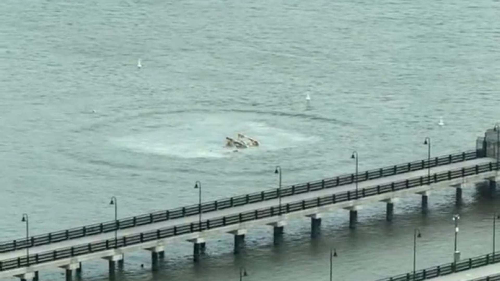 Helicóptero se Desploma en el Río Hudson de Nueva York