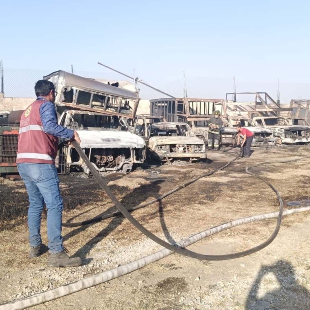 Incendio de Corralón Consume 233 Vehículos en Juan C. Bonilla y Cholula, Puebla