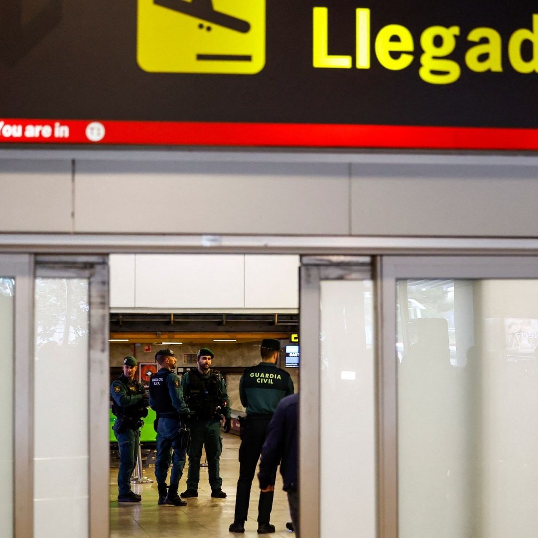 Luis Rubiales es Detenido Por La Guardia Civil Tras Aterrizar en Madrid