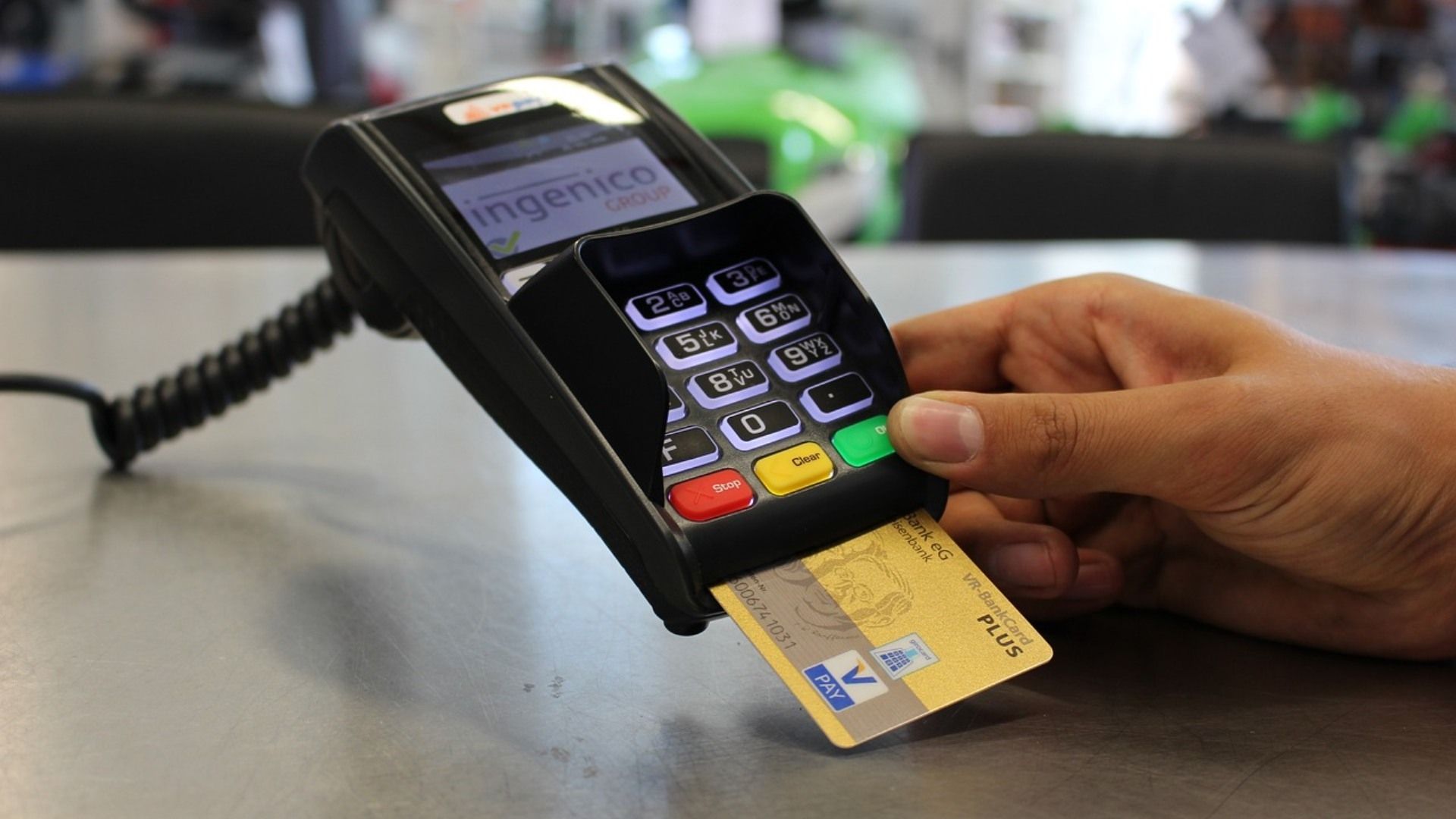 Los pagos de comisiones van del 3 al 5% del costo total del bien o servicio