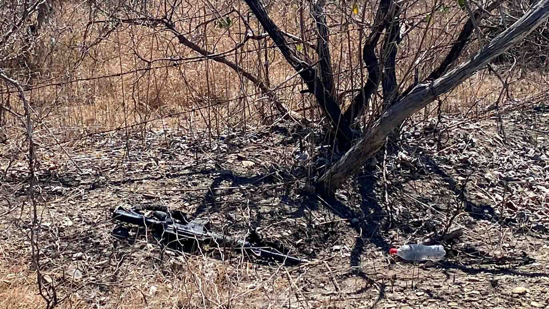 Encuentran Vehículo Abandonado con Impactos de Arma en González