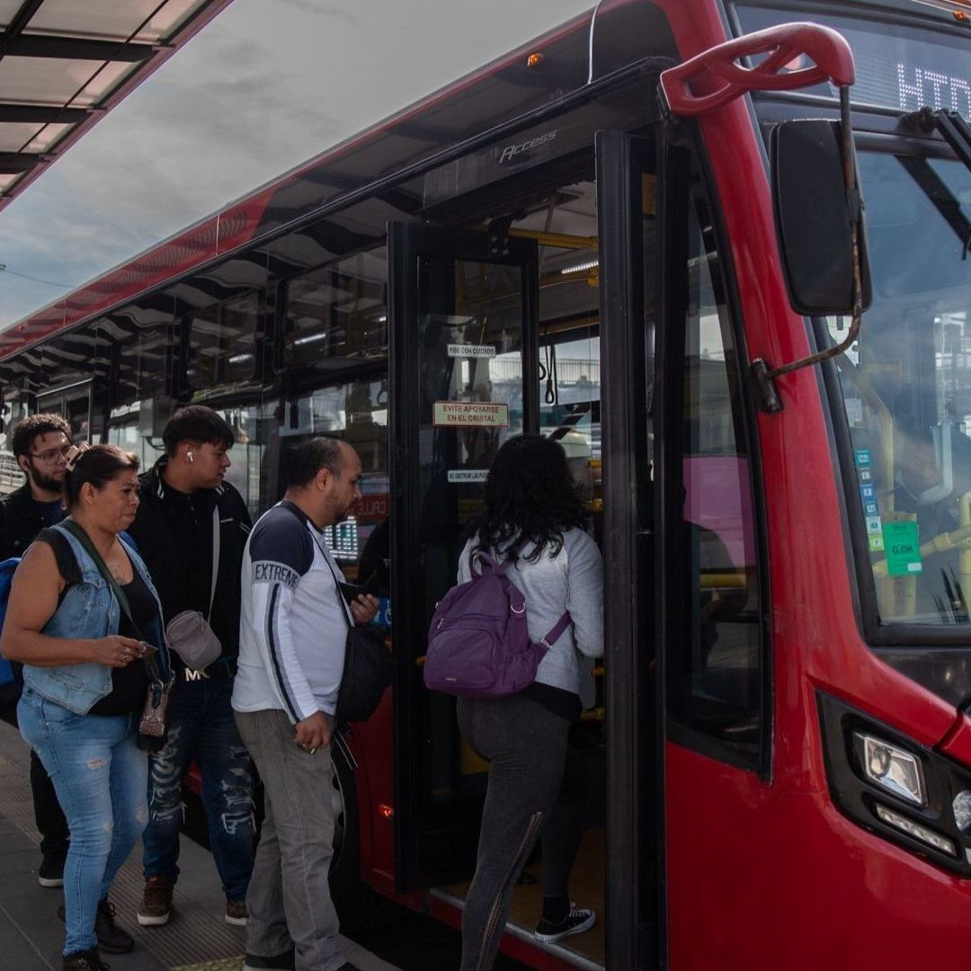 Horario Metrobús en Semana Santa 2025: ¿A Qué Hora Abre y Cierra Jueves y Viernes Santo?