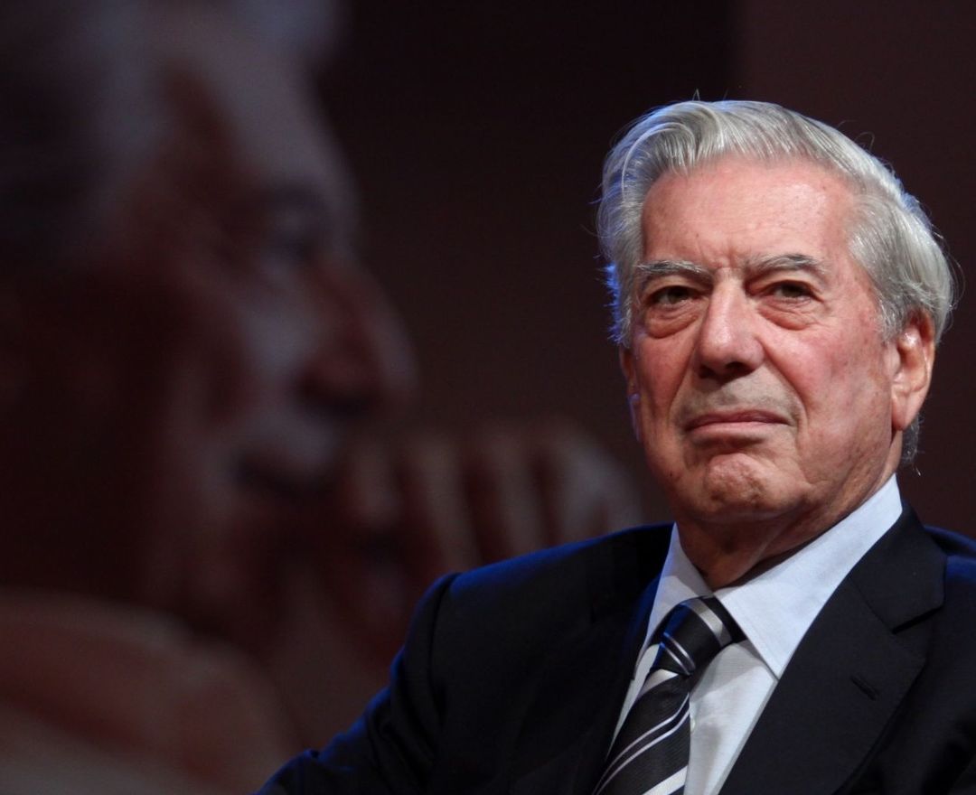 El escritor Mario Vargas Llosa durante un acto académico