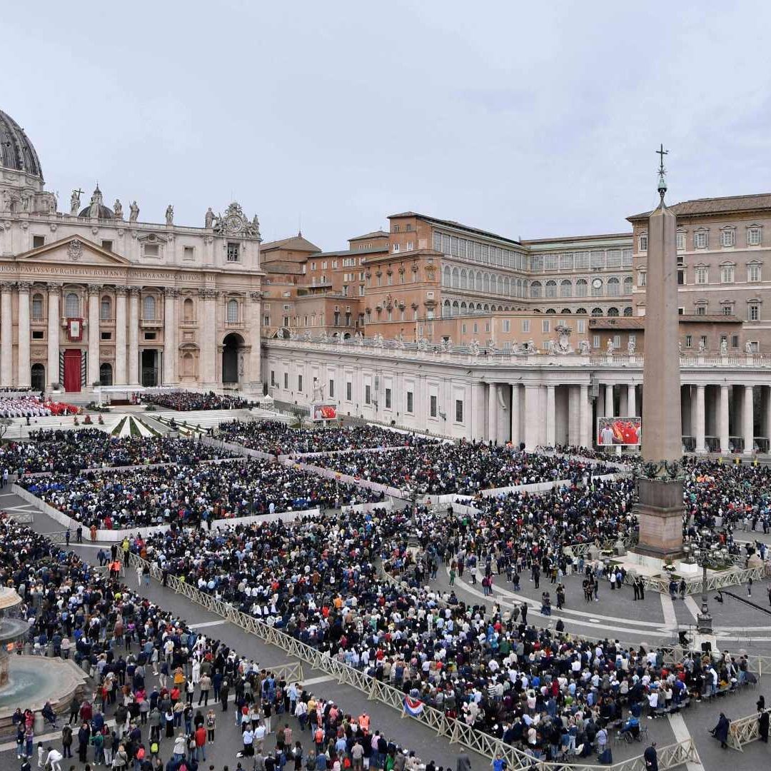 Plaza de San pedro en el Vaticano