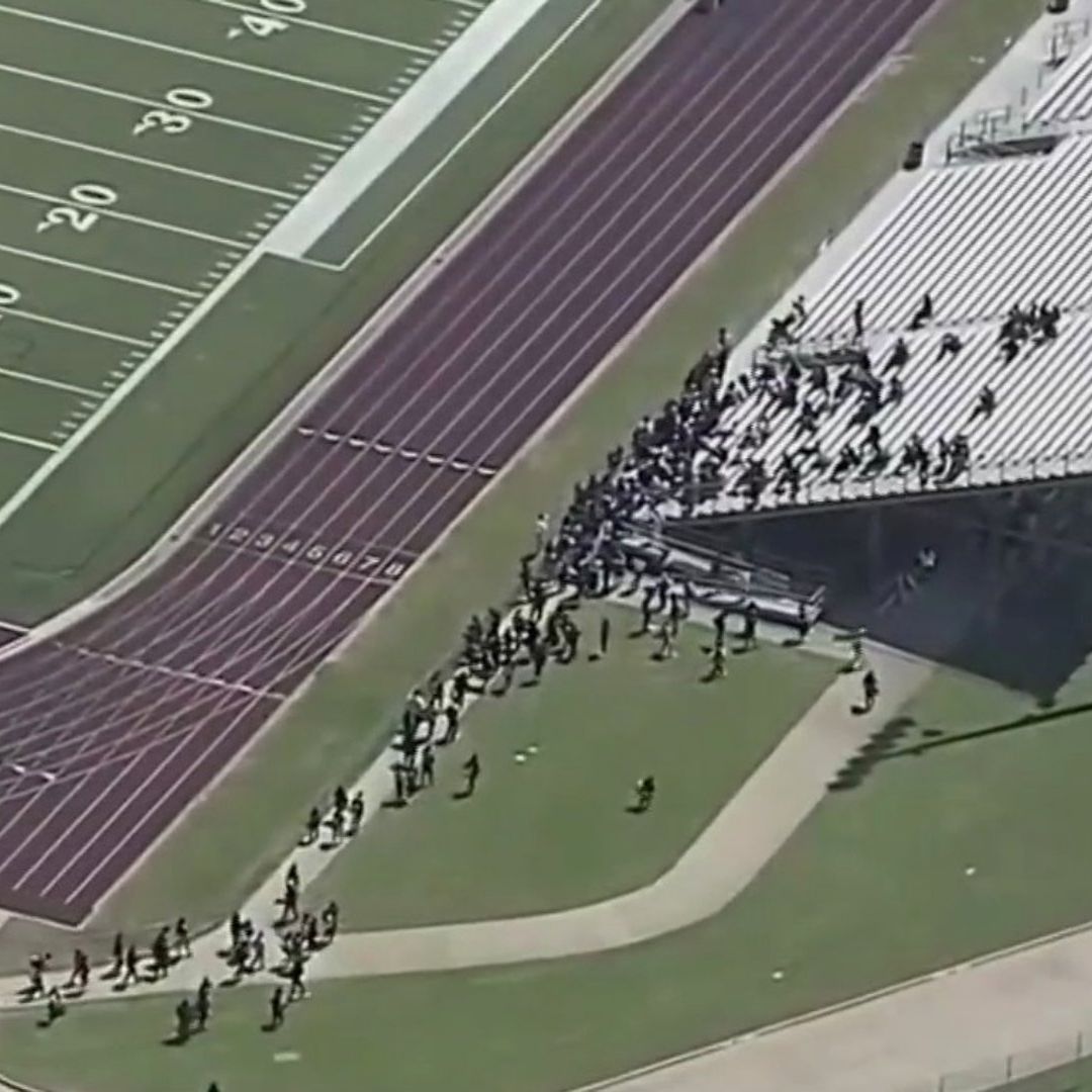 El tiroteo se registró en la escuela Wilmer-Hutchins, en Dallas, Texas