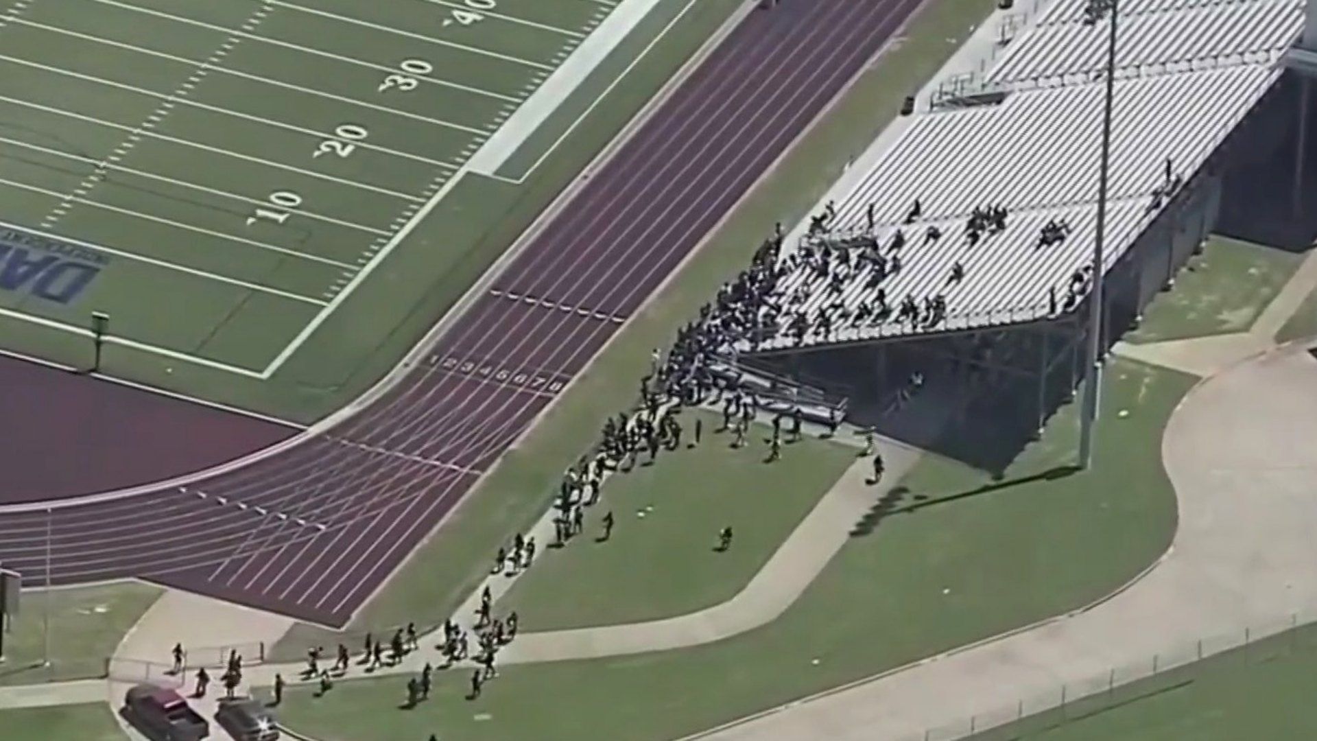 El tiroteo se registró en la escuela Wilmer-Hutchins, en Dallas, Texas