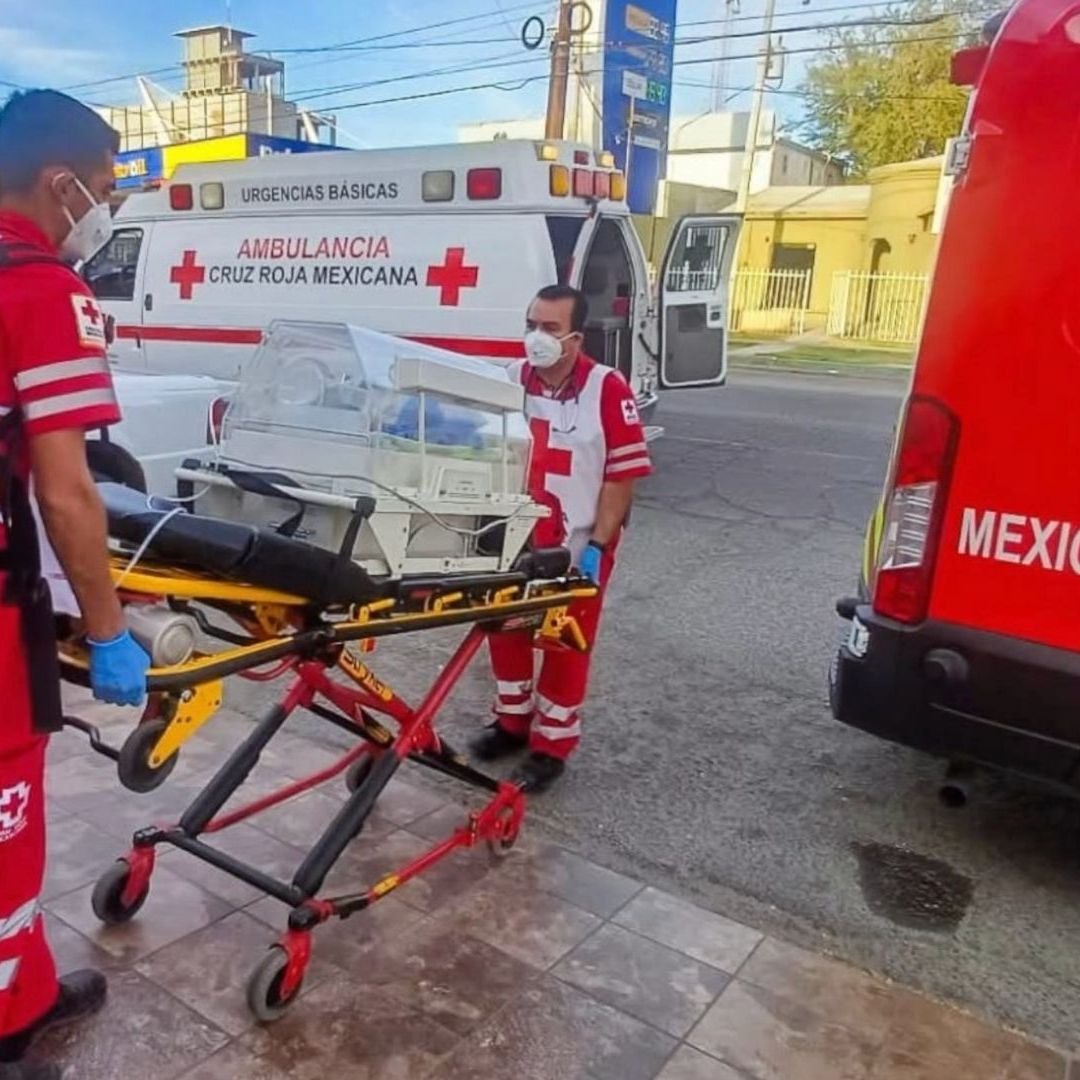 Paramédicos Atienden Parto en Plena Vía Pública en Mexicali