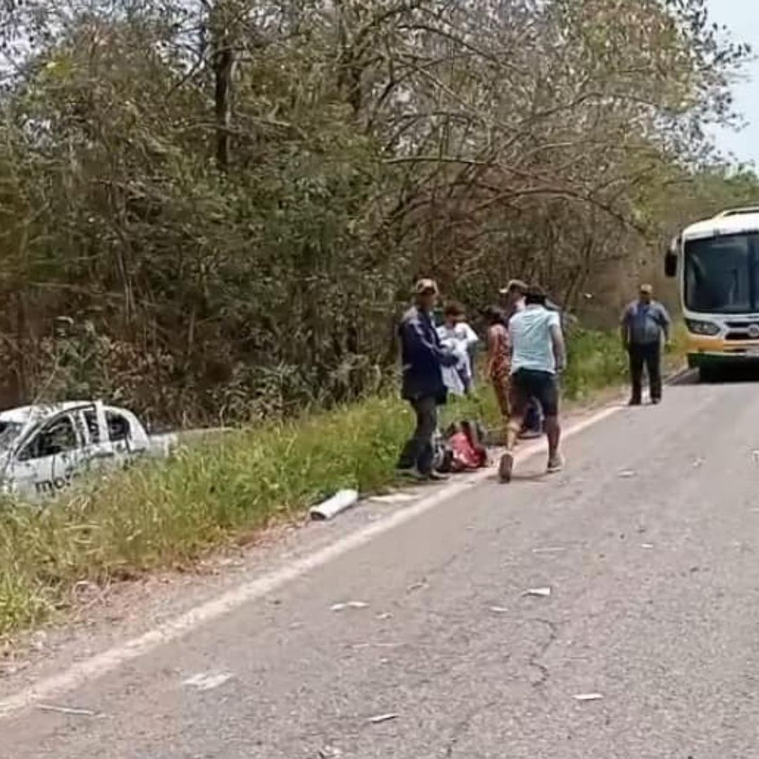 Volcadura de un vehículo de brigadistas del partido de Morena en Campeche