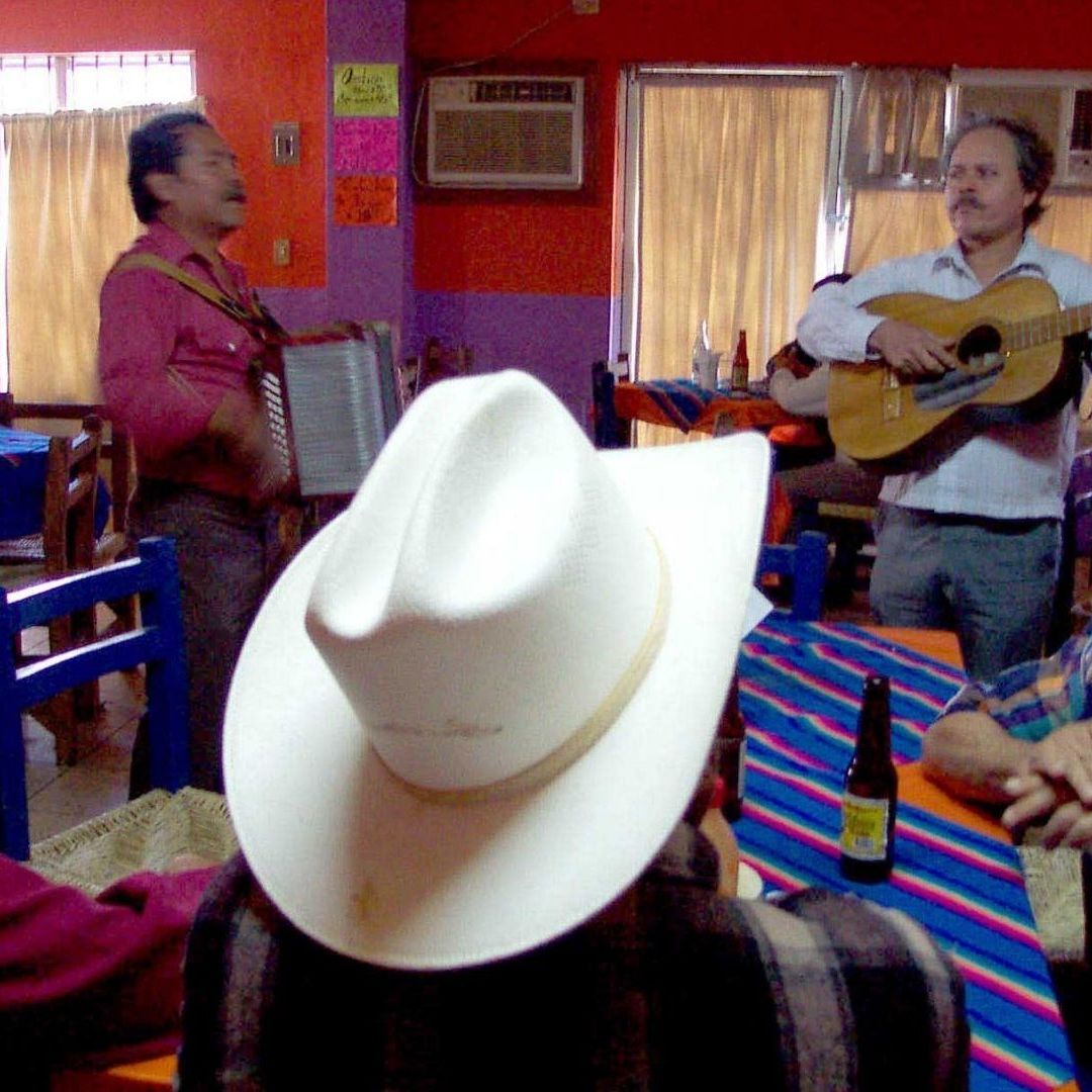 ¿Narcocorridos Estarán Prohibidos en la CDMX? Limitarán Música con Mensajes Bélicos