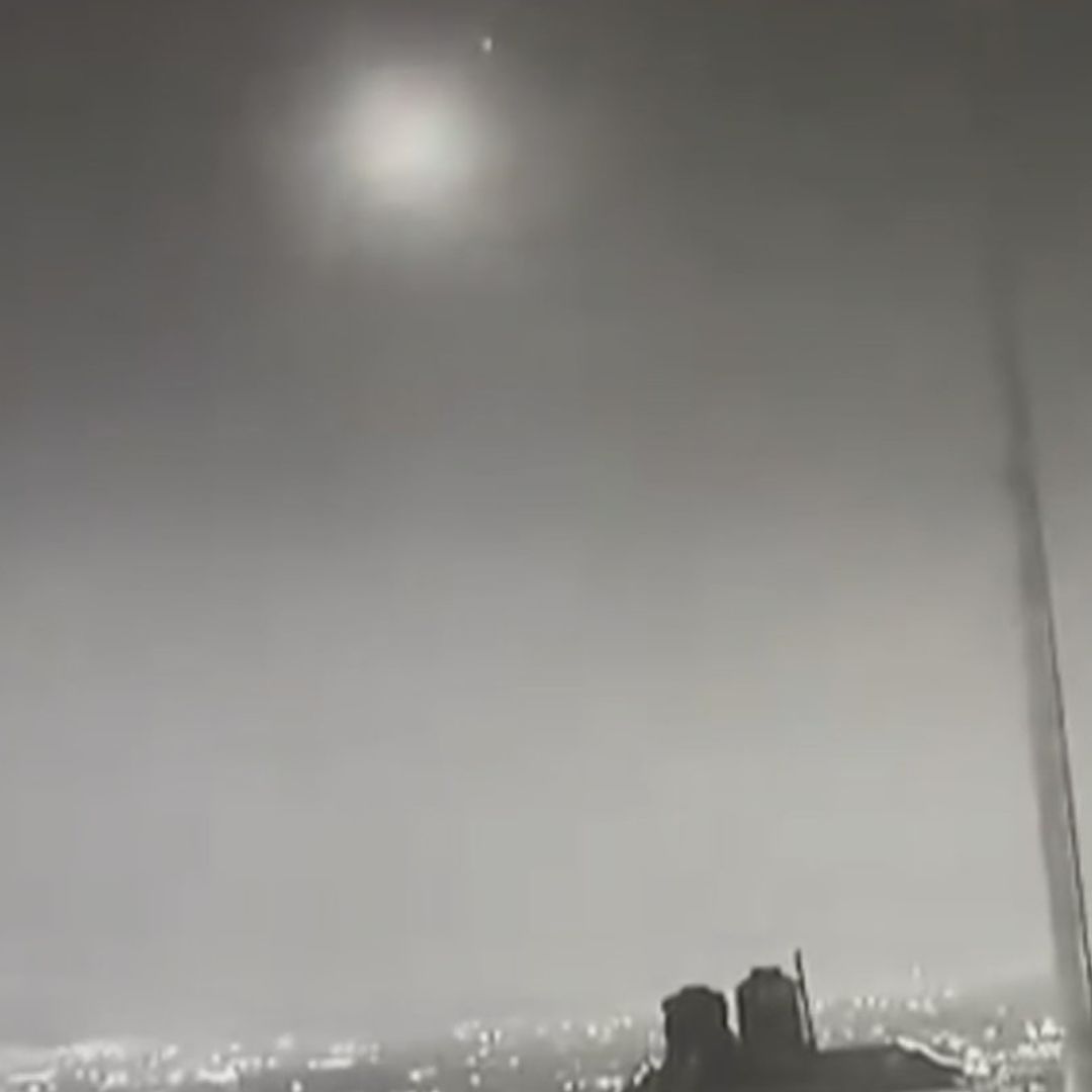 ¿Qué Pasó? Usuarios de Redes Reportan un Estruendo en la CDMX por Posible Meteoro