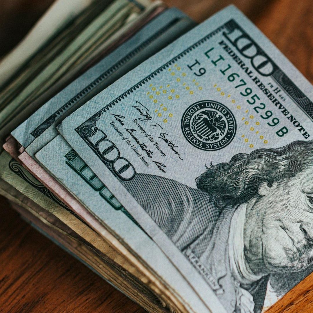 Precio del Dólar Hoy JUEVES 17 de Abril de 2025: Así Está el Tipo de Cambio con el Peso
