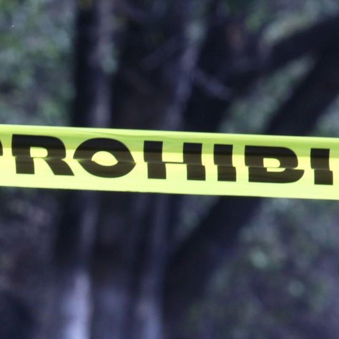 Un hombre fue localizado con vida dentro de una bolsa negra