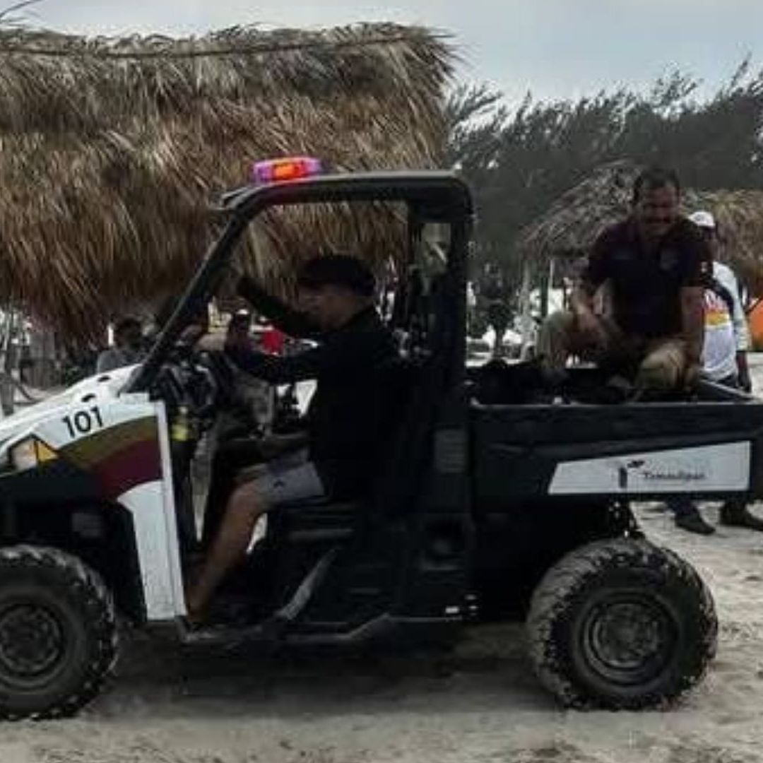 Rescatan de Ahogarse a Menor de Santa Catarina en Playa de Tamaulipas