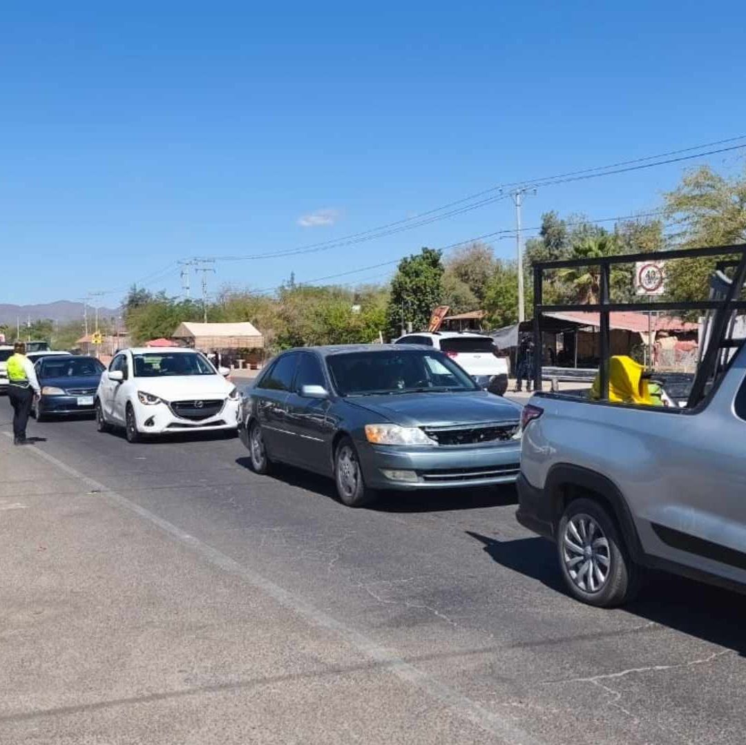 Registran Entre 300 y 400 Vehículos por Hora en Salida de San Pedro este Sábado de Gloria